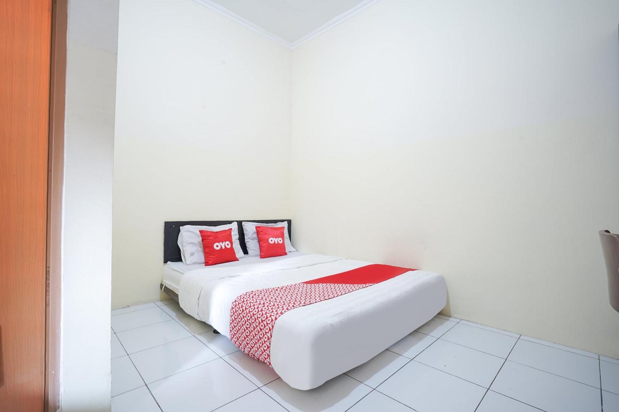 Hotel OYO 324 Maleo Kostel Kejayan Exterior foto