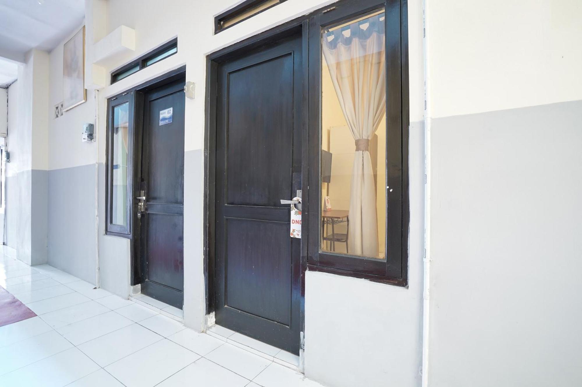 Hotel OYO 324 Maleo Kostel Kejayan Exterior foto
